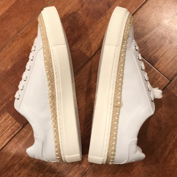 Guess White Sneakers - Picture 2 of 4